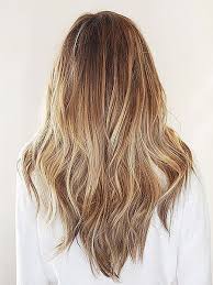 This long hair with short layers is all about volume and texture that look especially pronounced on lighter hair colors. 20 Gorgeous Layered Hairstyles Haircuts In 2021 The Trend Spotter