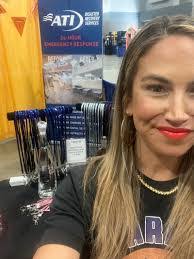 Kelli Dale's Instagram, Twitter & Facebook