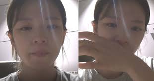 .geotcheoreom cry for me make your rain fall, cry for me but again (me, yeah) jogeumssik jogeumssik deo ppajyeoga (oh) sarange nae gyeolsimi tto muneojyeoga (oh) yongseohal i want you to cry, cry for me neo yeongirado hae ppalli cry for me make your rain fall fall and fall now, yeah. Twice S Jeongyeon Cried About Their Crazy Work Schedule Koreaboo