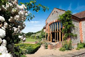 Chaucer Barn More Beautiful Venues On Our Directory Www Wedding Flair Co Uk Wedding Venues Uk Barn Wedding Venue Holt Norfolk