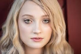 Ashley Lanz's Instagram, Twitter & Facebook