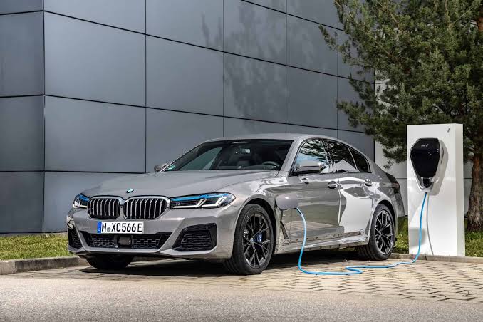 Which BMW Hybrid Cars Are For Sale in 2021