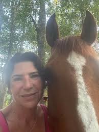 Are there women's UTV riding groups in River Valley Arkansas?