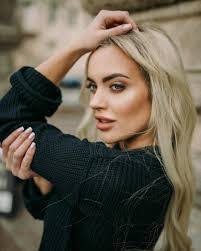 Bailey Kimbell's Instagram, Twitter & Facebook