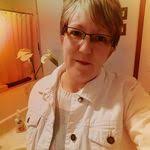 Annette Englert's Instagram, Twitter & Facebook