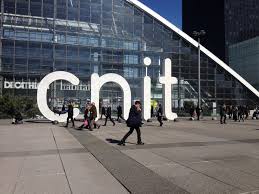 Signaletique Cnit La Defense Gerard Plenacoste France Sidewalk Structures