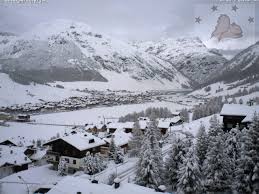 Avremo una giornata con cielo poco nuvoloso per il passaggio di nubi che non produrrano fenomeni. E Tornata La Neve Sulle Alpi Fiocchi Anche Sull Etna Montagna Tv