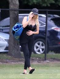But even more shocking to see them together with tiger's gf lindsey vonn by his side. Tiger Woods Pregnant Ex Wife Elin Nordegren Looks Ready To Pop