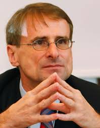 DER WIRTSCHAFTSFÜHRER