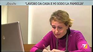 Queste ultime anziché svolgere questo lavoro all'interno dell'azienda preferiscono affidare ad esterni un lavoro di collaborazione per l'imbustamento, il confezionamento e l'assemblaggio di determinati oggetti. Lavoro Da Casa Serio Guadagnare Lavorando Da Casa Online Concorsi Pubblici