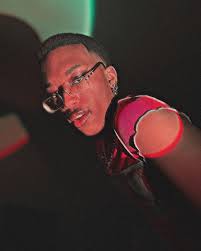 Feeling very freaky and very fabulous 🖤💫💀