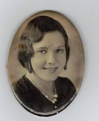 名前。生年。死亡年。「Find a Grave」 メモリアル