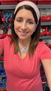 Happy Friday!!!! Can I just say I'm obsessed with our new headbands!!!!! 🤩  🔥 🥰