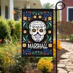 Gepersonaliseerde Mexicaanse Suikerschedel Tuinvlag met Naam Yard Porch  Decor Day Of The Dead Gift voor Familie Tuinieren Lover - CALLIE
