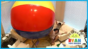 There are small beach toys, there are large beach toys, and then there are downright gigantic beach toys. World S Largest Beach Ball Family Fun Activities For Children With Inflatable Kids Toys Youtube