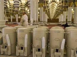 Haji 2020 Arab Saudi Bagikan Air Zam Zam Dalam Botol Kemasan Untuk Jamaah