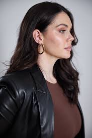 Courtney Byers's Instagram, Twitter & Facebook