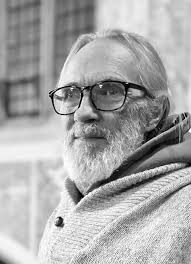 Need help transporting fridge from Bayfield to Stratford?