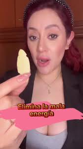 Adiós mala suerte 🍀 ✨ . . . #viral_video #tik_tok #ritual #2025 #goodluck  #money #dinero #buenasuerte #fyp #sabiasque #laurel #decreto