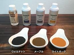 セリア水性ニスのカラーバリエーションです 水性 塗料 ダイソー ニス 塗料