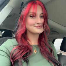 Does anyone have dance lesson recommendations in Elyria or nearby? Child is  6yo and very interested!