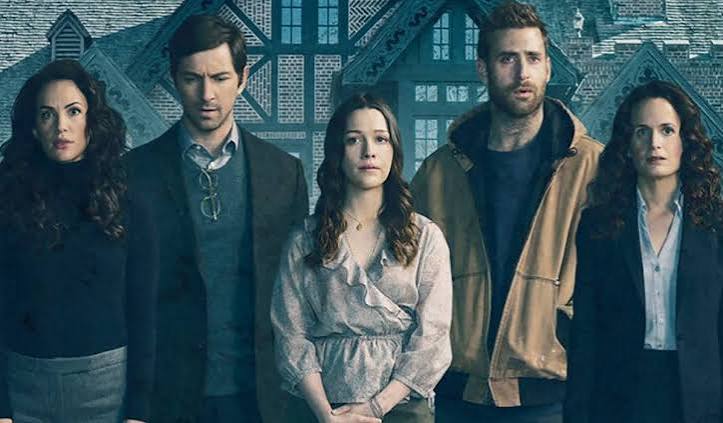 The Haunting of Hill House' Ending Explained - From The Red Room to  Bent-Neck Lady