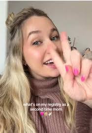 Jayne Vetter's Instagram, Twitter & Facebook