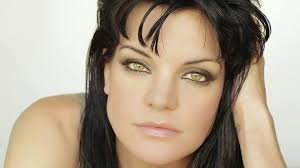Ncis Black Actor With Green Eyes Pin By Abby Culberson On Favorite Tv Shows Pauley Perrette Ncis Actress Pauley Perrette Ncis