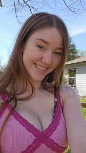 When everyone in your family is a content creator and the sun is shining  just right 🤣☀️, Sister