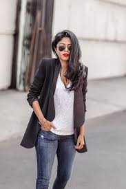 Black And White Outfit With Red Lipstick White Tee Black Blazer Red Lips Walk In Wonderland Fashion Style Red Lips Outfit