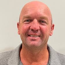 Peter Clements's Instagram, Twitter & Facebook