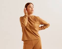 The best sustainable fashion brands that make ethical clothing and accessories, like everlane, thredup, h&m, patagonia, levi's, and affordable ethical fashion brands. 10 Affordable Sustainable And Ethical Fashion Brands Make Fashion Better