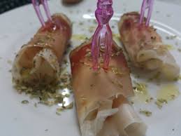 Involtini con prosciutto e mortadella. Involtini Di Spek Con Mascarpone E Tartufo Bianco Picture Of Donizetti Barcelona Tripadvisor