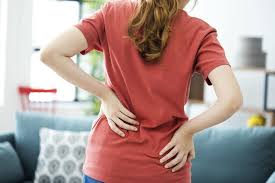Douleur en bas du dos. Mal De Dos Causes Symptomes Solutions Pour Le Soigner