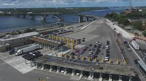 The terrestrial boundary is 8,891 ki. Canada Border Services Official Shares Perspective On Post Covid Reopening Of Us Canada Border Wgrz Com