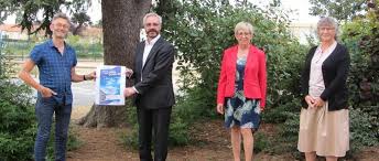 Mcdonald's saint andre de la marche. Sevremoine Une Belle Envolee Pour Le Cinema En Plein Air Angers Maville Com