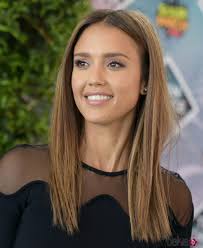Repaso de los mejores peinados de Jessica Alba