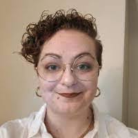 Lori Renninger's Instagram, Twitter & Facebook