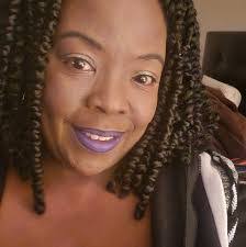 Shana Pyle's Instagram, Twitter & Facebook