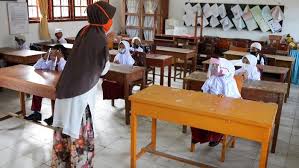 Sedangkan hari guru nasional dirayakan tip tang gal 25 november. Sejarah Hari Guru Nasional Yang Diperingati 25 November Pghb Hingga Pgri