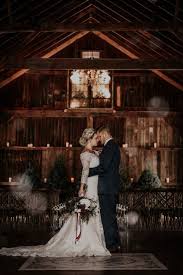 Rustic Vintage Winter Wedding Inspiration At The Landing 1841 A Princess Inspired Blog Christmasweddinginspiration Holidaywedding Winterweddingin In 2020