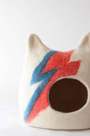 Ziggy Stardust Cat Bed Aladdin Sane Cat Bed Bowie Cat Cave Etsy Wool Cat Cat Bed Dog Beds For Small Dogs
