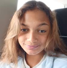 Ychwanegodd Moneaquea O'Shields lun...