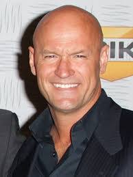 Richard Machowicz's Instagram, Twitter & Facebook