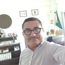 Fallece el maestro, Francisco Hoil Torres Gran aliado de las artes Por Omar  Capistrán.- Hace unos minutos se dió a conocer el triste deceso de uno de  los exponentes de la pintura