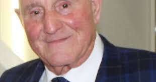 Jacqueline Faure's Instagram, Twitter & Facebook