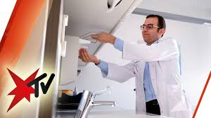 Jörg michael hilke (arzt) in rüttenscheider stern 5,. Wann Darf Ich Noch Zum Arzt Wie Stellen Sich Hausarzte Auf Die Corona Krise Ein Stern Tv Youtube