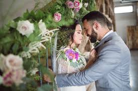 Crestwood flowers guarantees satisfaction and a timely. Kansas City Wedding Florist Elegant Wedding Flowers Kc