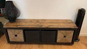 Ce banc de rangement rembourré est la solution parfaite pour les petits espaces ou les espaces de rangement. Idees Deco Et Diy Entree Ikea Bidouilles Ikea