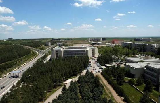 Dicle Üniversitesi'nde 2 bin 7 dönüm satışa çıkarıldı